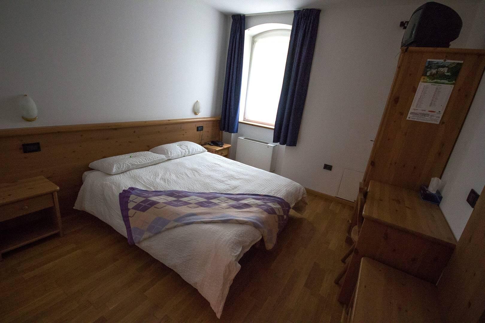 Camera 6