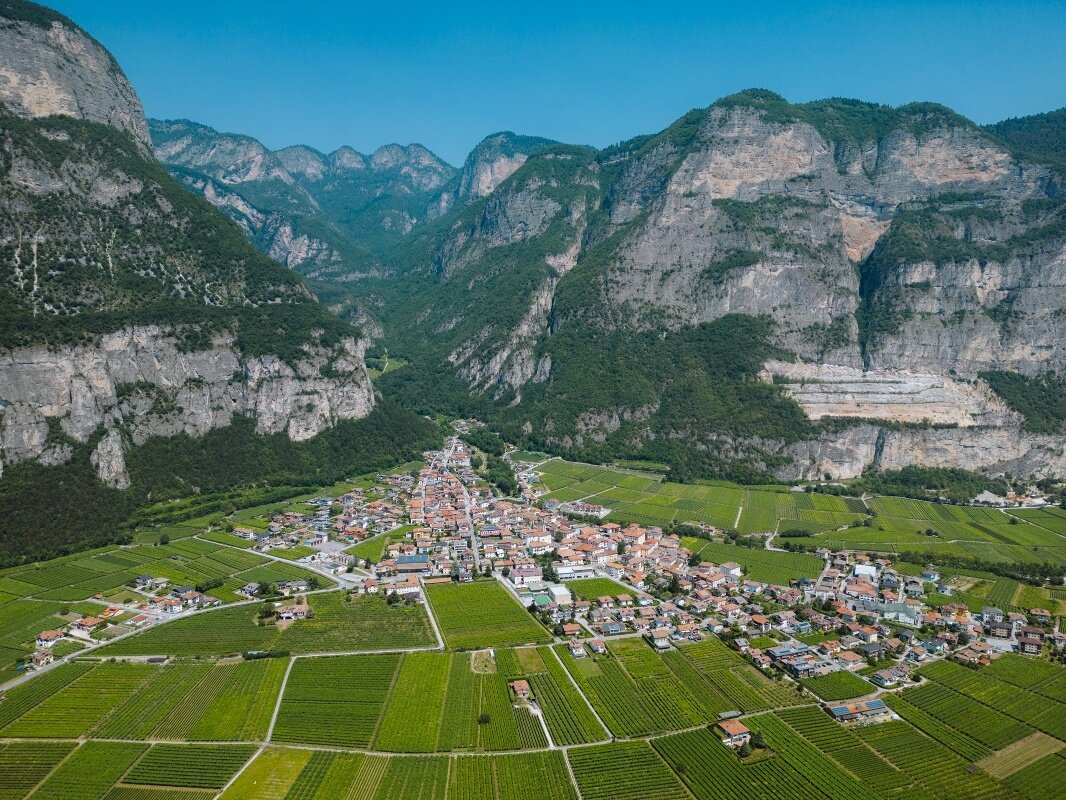 Roveré della Luna - Favogna (Strada Mont del Gidio; SAT footpaths 507-502-*)