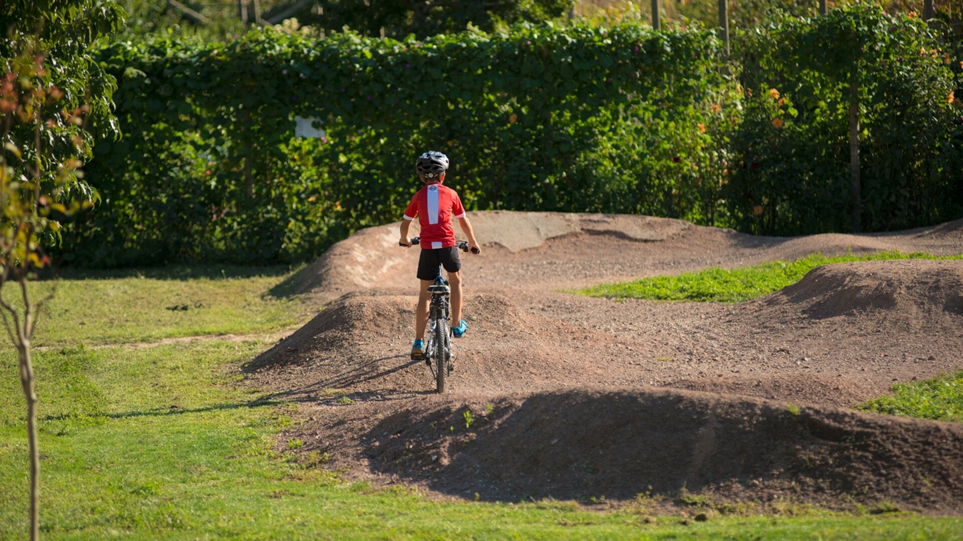 Content Dam Org 5 Images Full Rights Piana Rotaliana Gusto Bicigrill Bike Break Faedo Bike Break Rotaliana Bambino In Bici