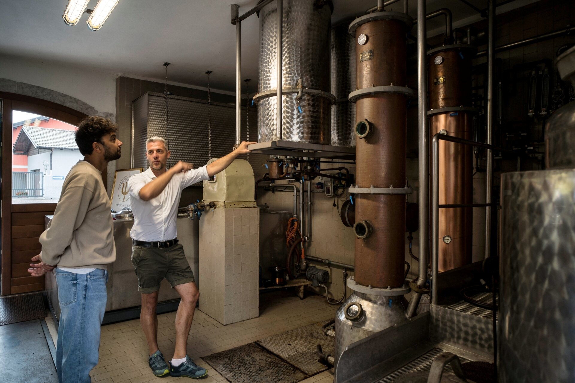 Content Dam Org 5 Images Full Rights Piana Rotaliana Shopping Cantine E Distillerie Azienda Agricola Zeni Roberto 2022 Trotterwine Ph Romano Magrone 13