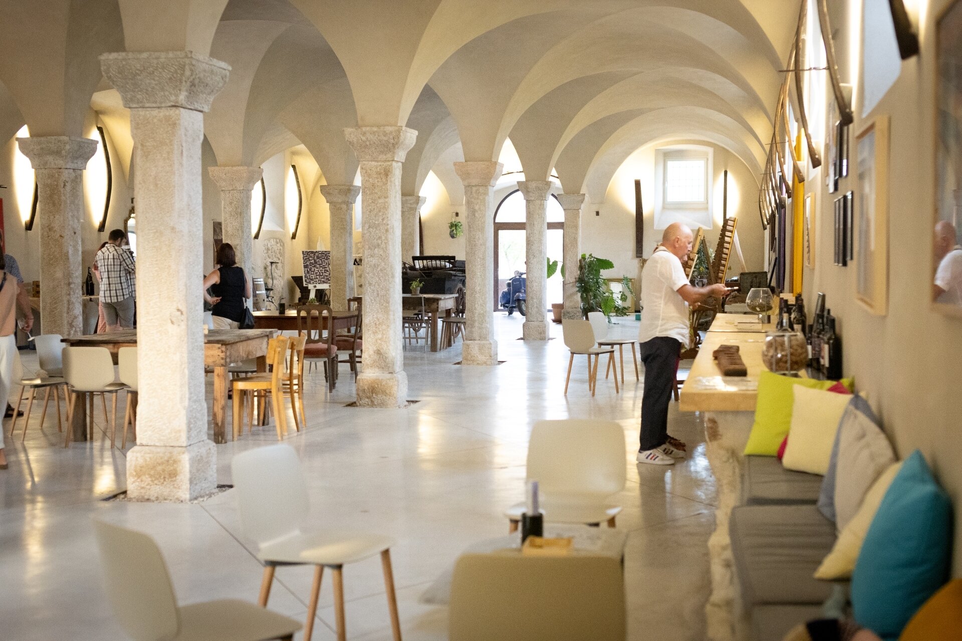 Content Dam Org 5 Images Full Rights Piana Rotaliana Shopping Cantine E Distillerie Azienda Agricola A Martinelli 2023 Visita Cantina Martinelli Ph Lara Sicher 26