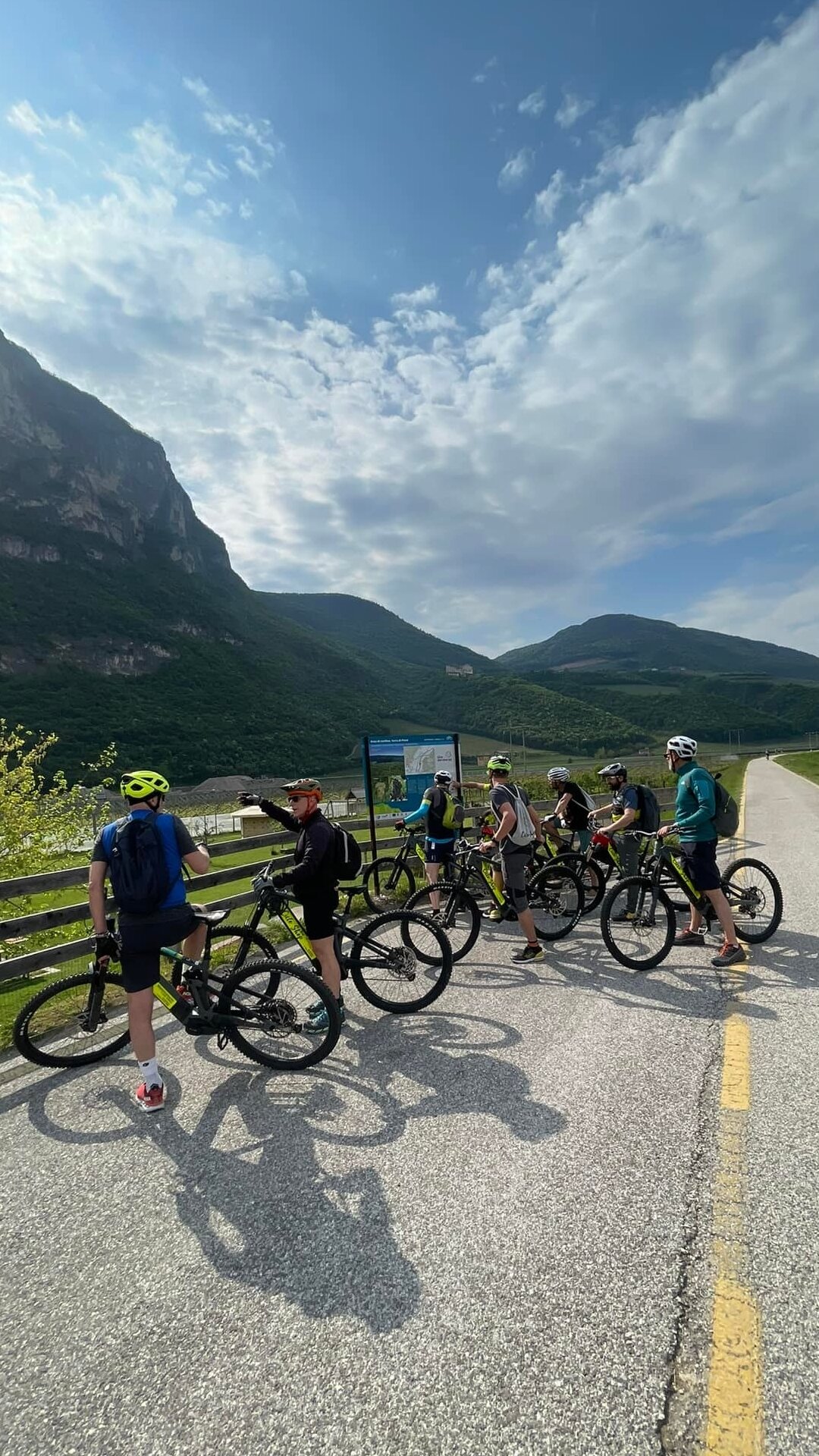 Content Dam Org 5 Images Full Rights Piana Rotaliana Servizi Ciclo Shop Mezzolombardo Ciclo Shop1 Giro Del Vino 50