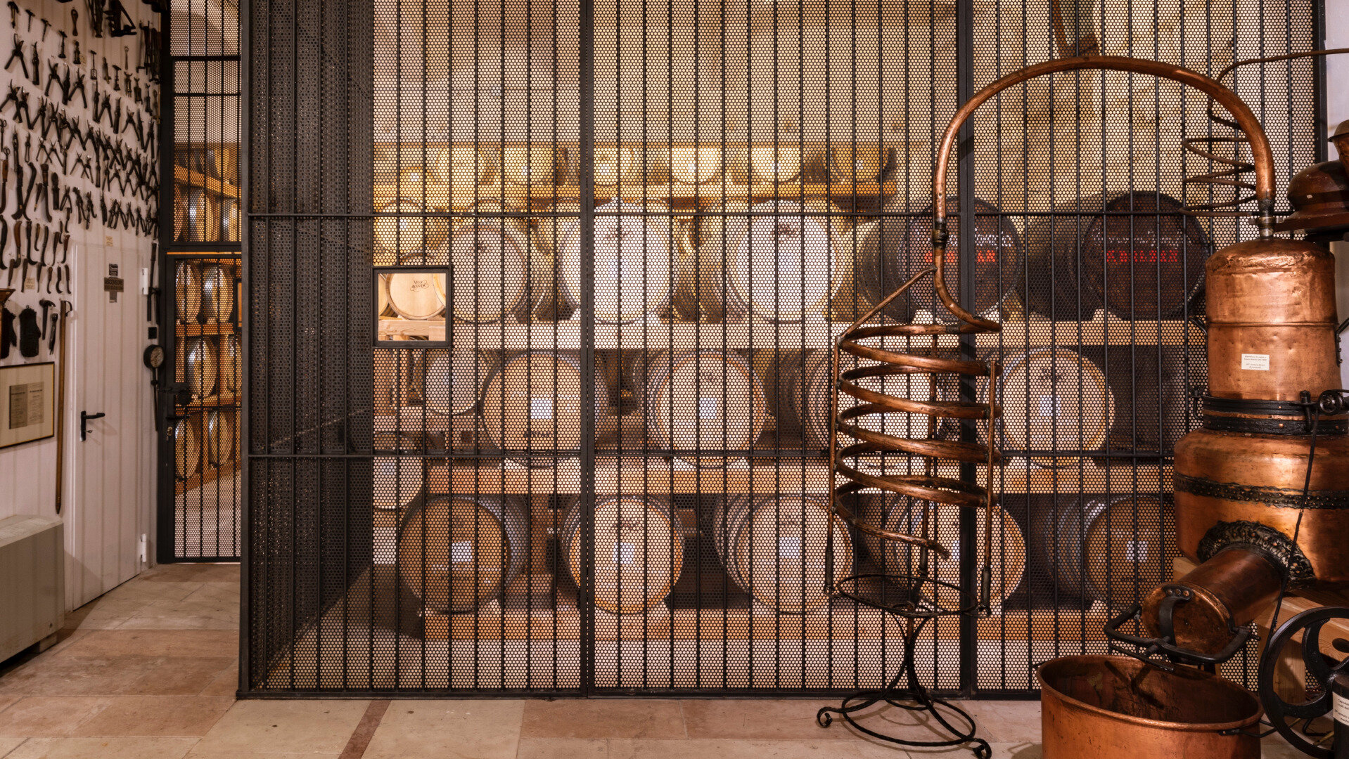 Content Dam Org 5 Images Full Rights Piana Rotaliana Shopping Cantine E Distillerie Distilleria Villa De Varda Distilleria Villa De Varda Rotaliana Barricaia