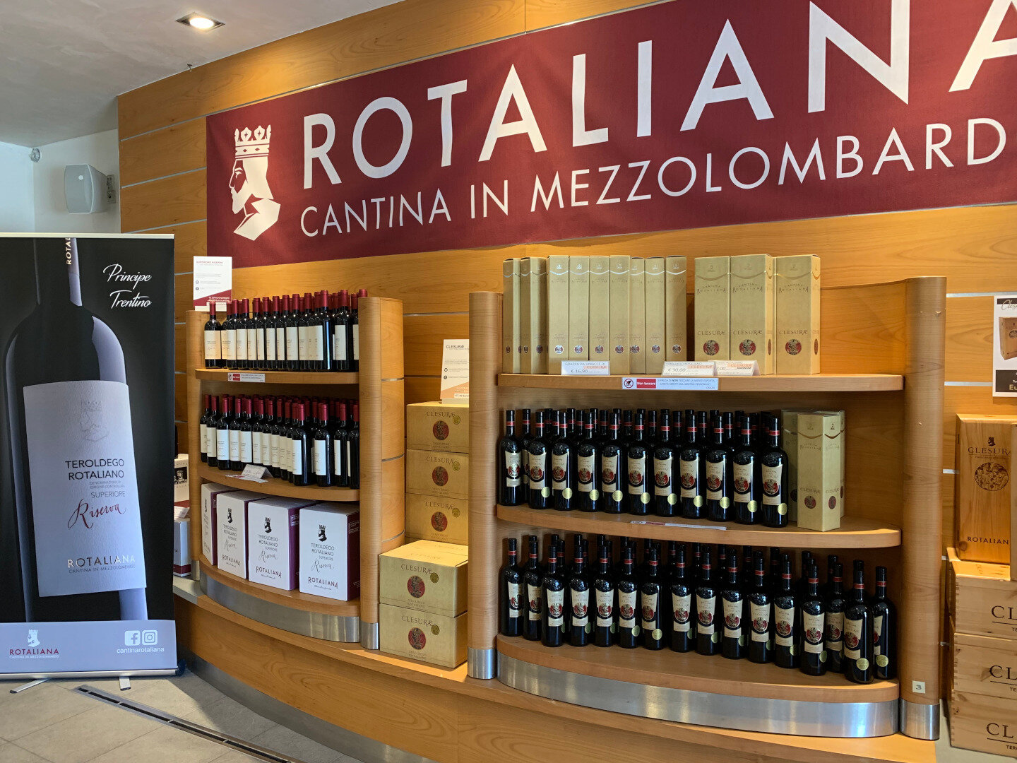 Content Dam Org 5 Images Full Rights Piana Rotaliana Shopping Cantine E Distillerie Cantina Rotaliana Cantina Rotaliana Rotaliana Manuela Giovannini Punto Vendita