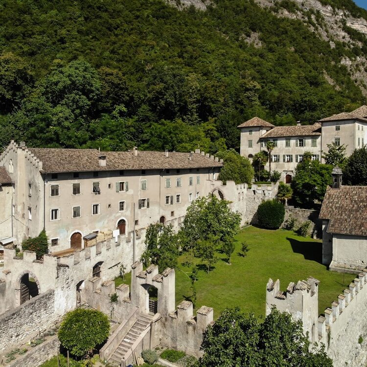Castello Mezzolombardo   Ph. Elisa Fedrizzi
