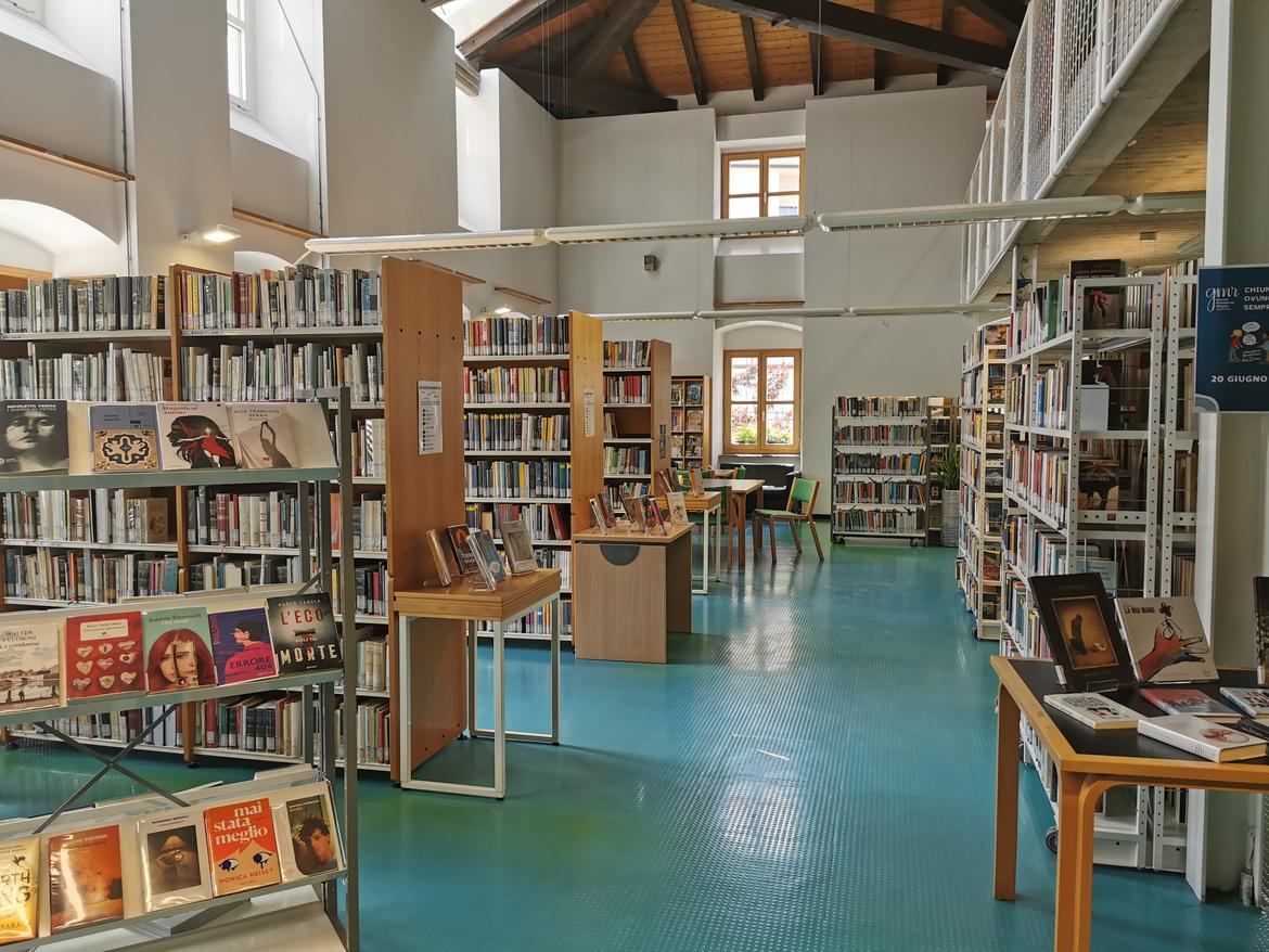 LAVIS LIBRARY LAVIS LIBRARY